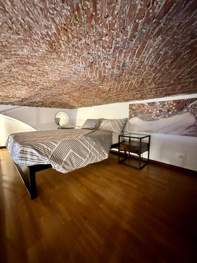 Casa Santa Chiara - Vicino Porta Susa F.S. تورينو المظهر الخارجي الصورة