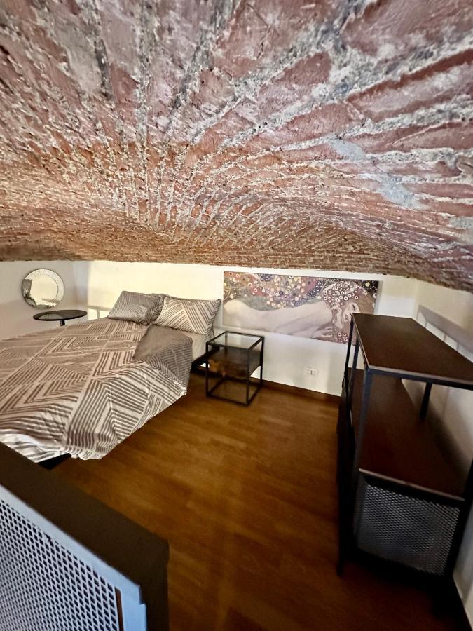 Casa Santa Chiara - Vicino Porta Susa F.S. تورينو المظهر الخارجي الصورة