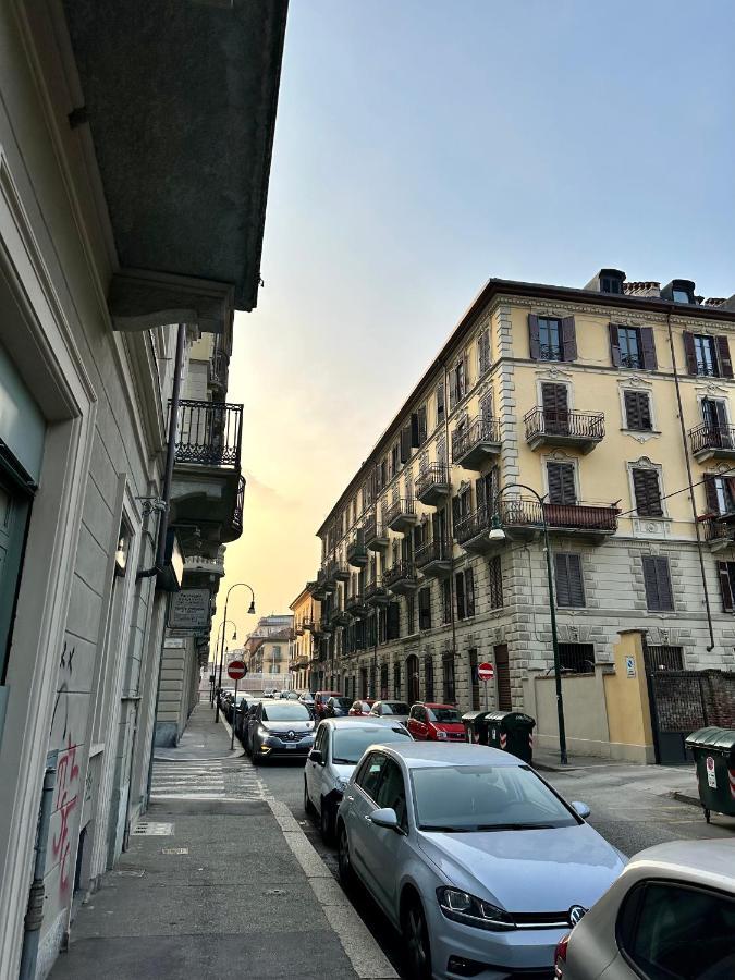 Casa Santa Chiara - Vicino Porta Susa F.S. تورينو المظهر الخارجي الصورة